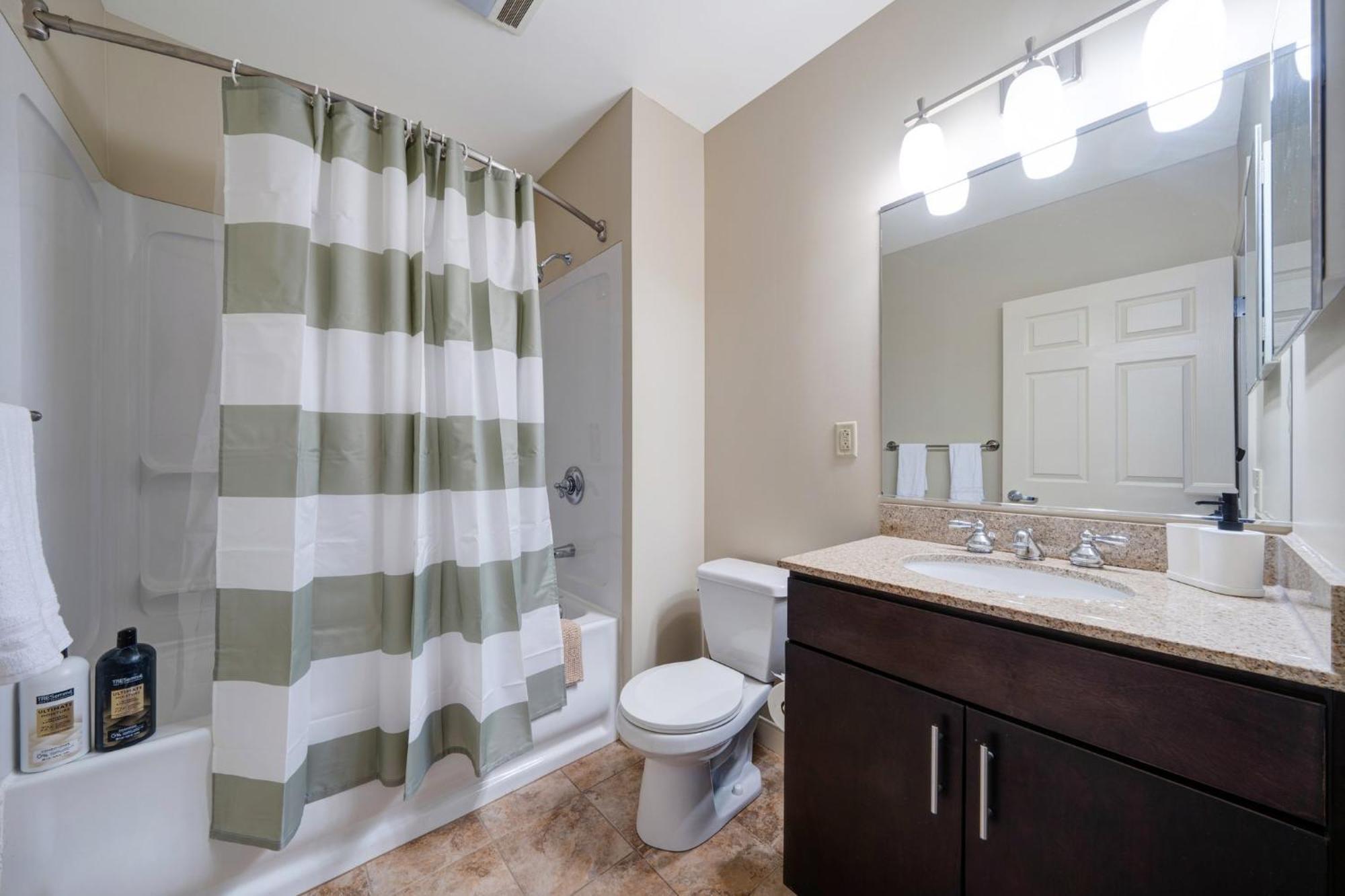 Vibrant Luxury Prime Location 24-7 Onsite Parking Gym Lounge Apartment Pittsburgh Exterior photo